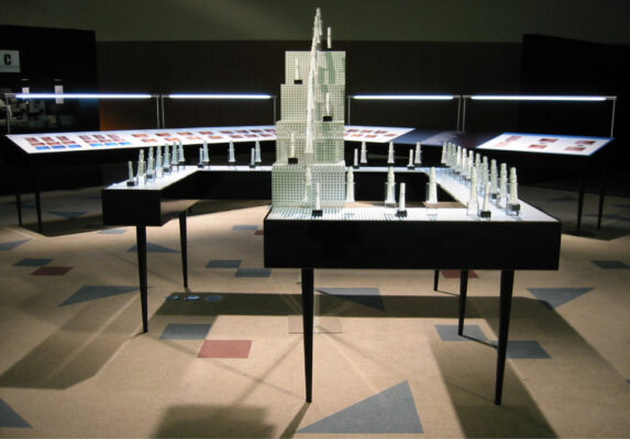 メインディスプレイ